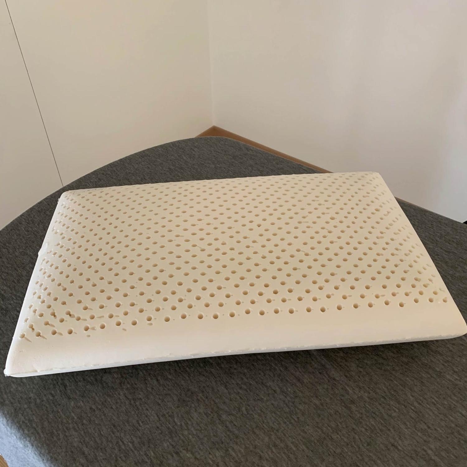 Almohada Rivesi Home de latex Natural - Image 6